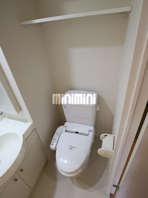 ����5