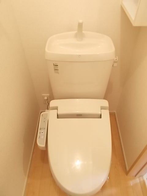����5