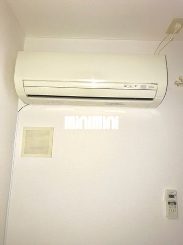����10