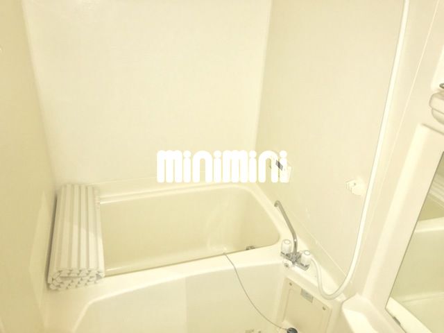 ����3