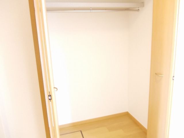 ����6