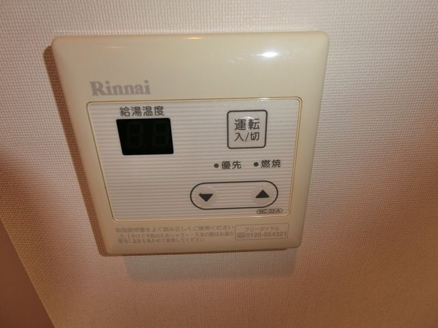����13