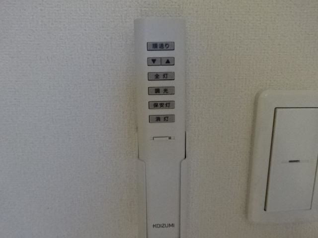 ����10