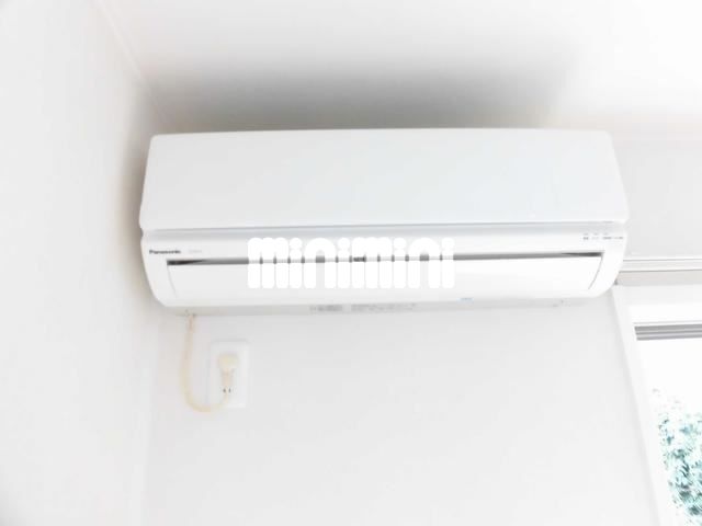 ����9