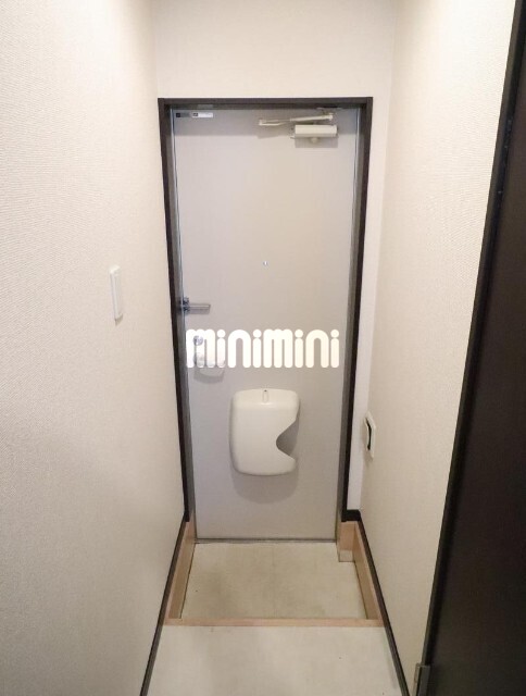����8
