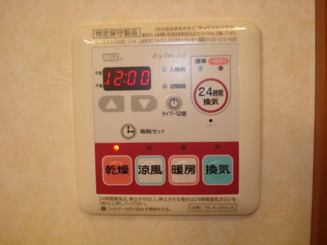 ����10