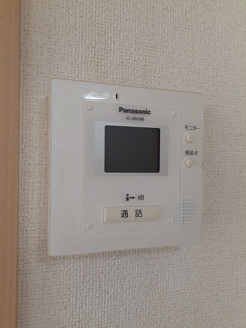 ����10