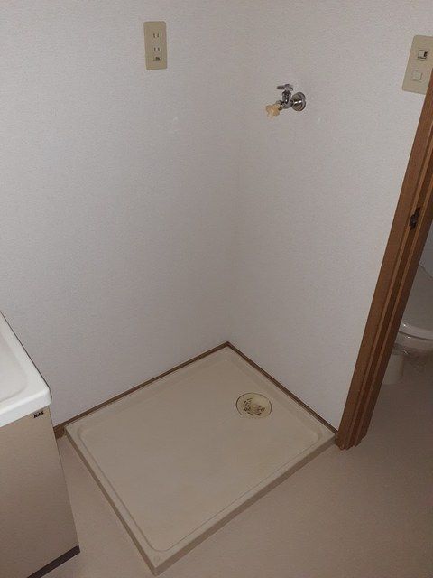 ����8