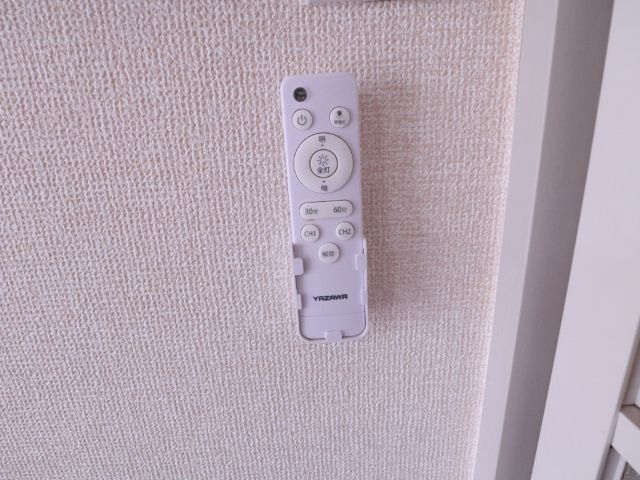 ����18