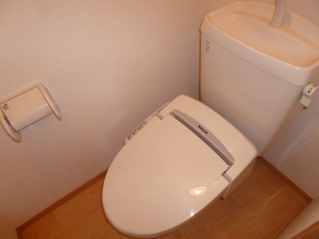 ����5