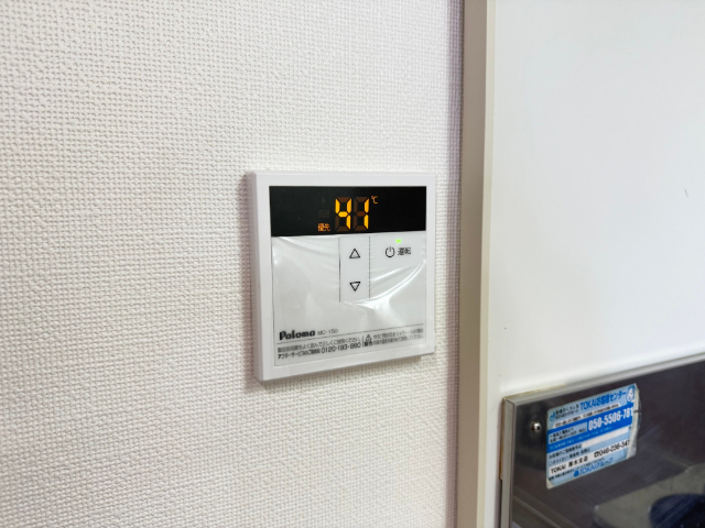 ����27