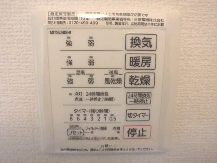 ����9