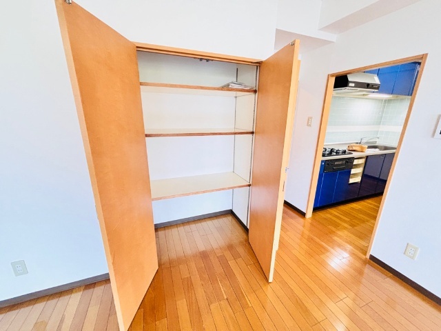 ����19