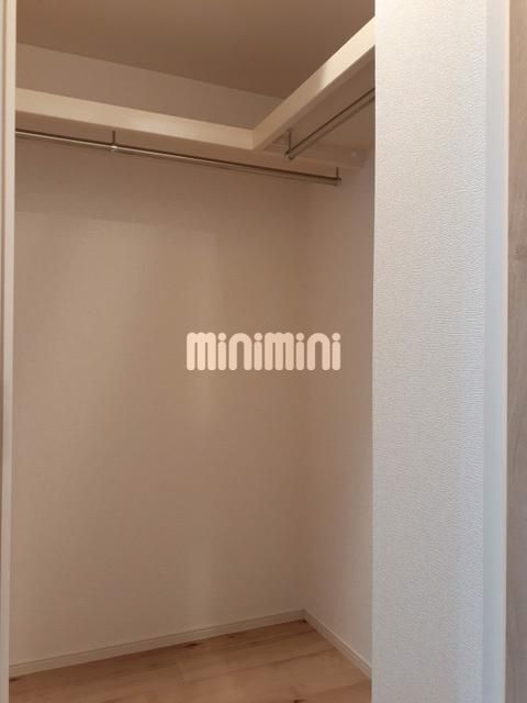 ����6