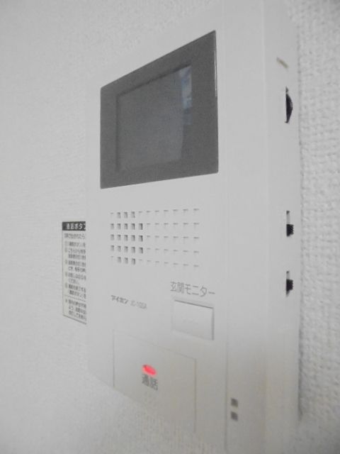����10