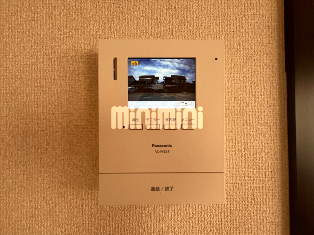 ����11