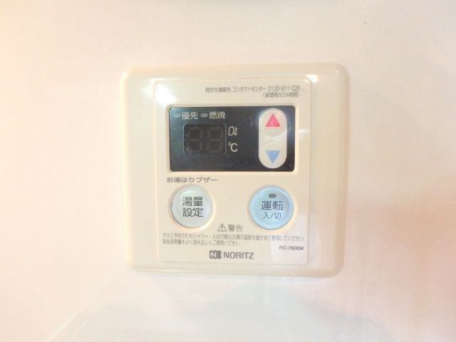 ����10