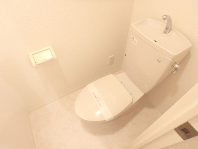 ����5