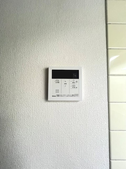 ����7