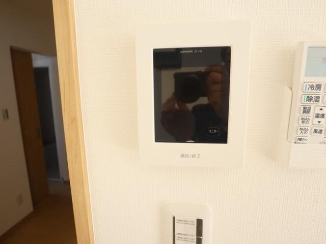 ����11