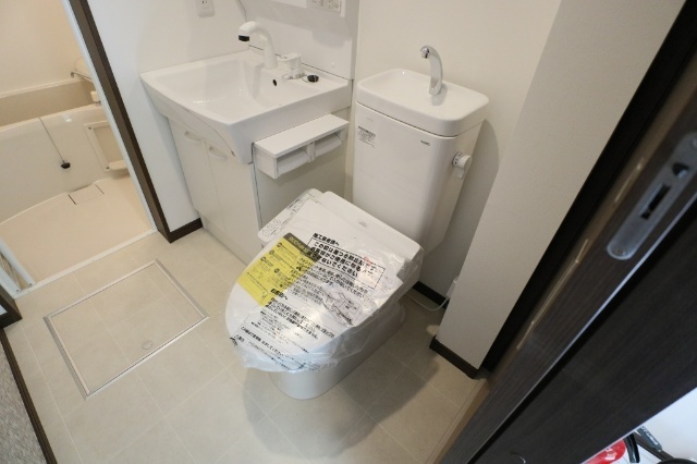 ����5