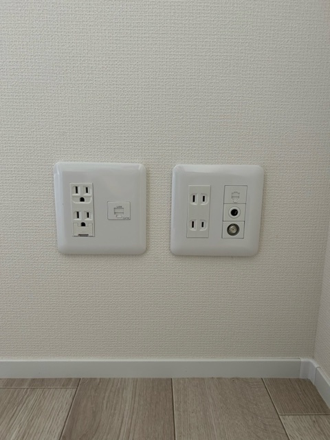 ����13