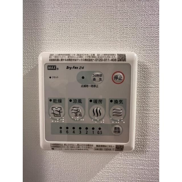 ����9