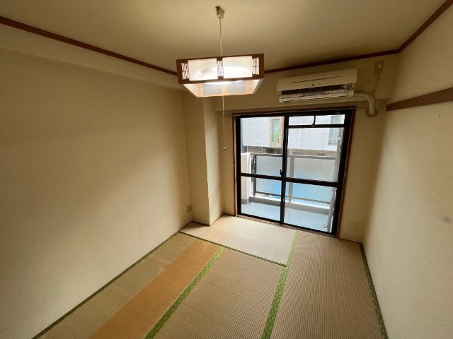 ����13