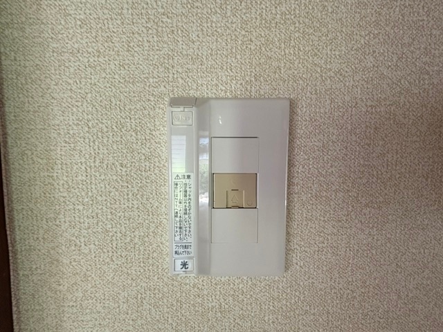 ����10
