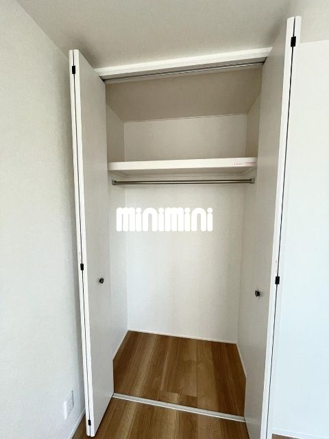 ����5