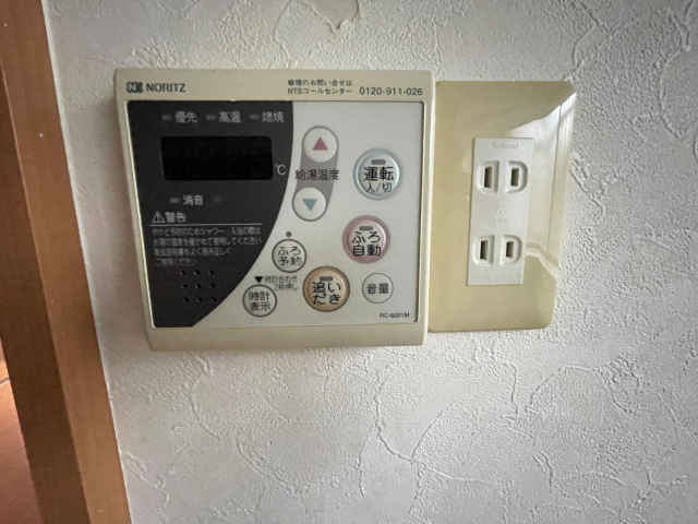 ����11