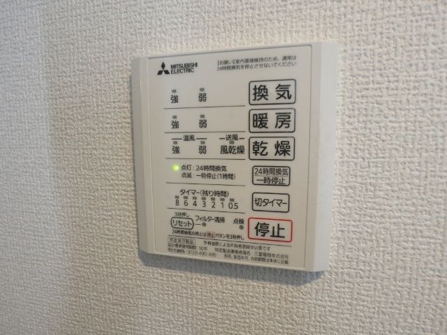 ����13