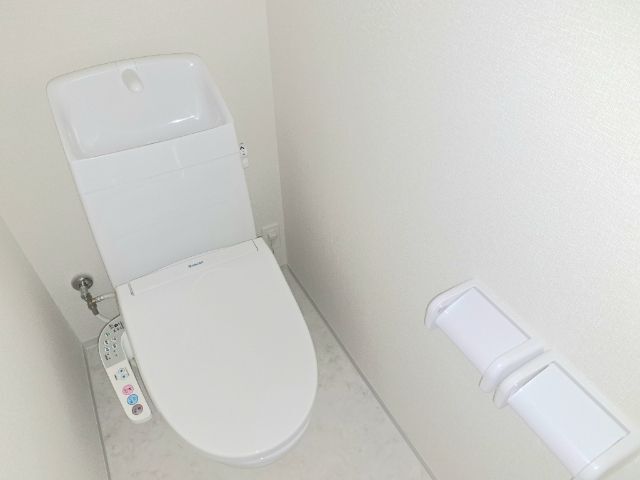 ����7