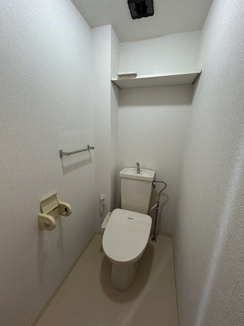 ����5