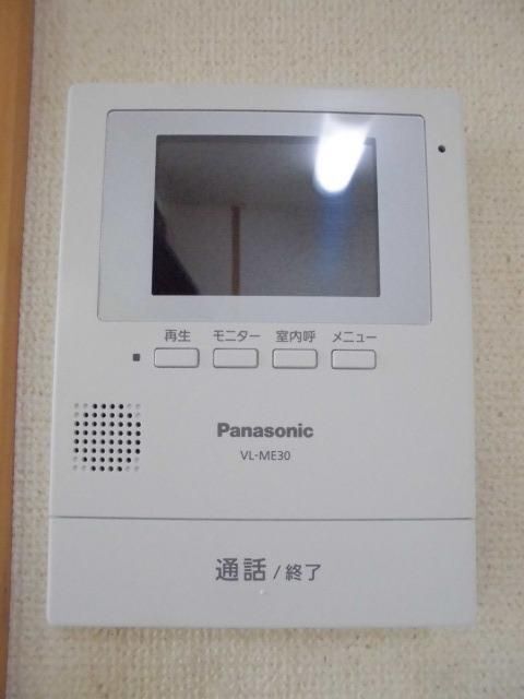 ����11