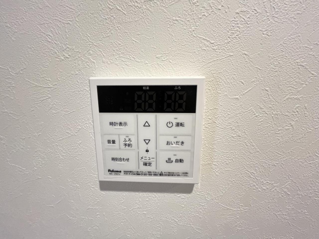 ����20