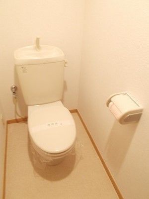 ����4