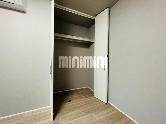 ����7
