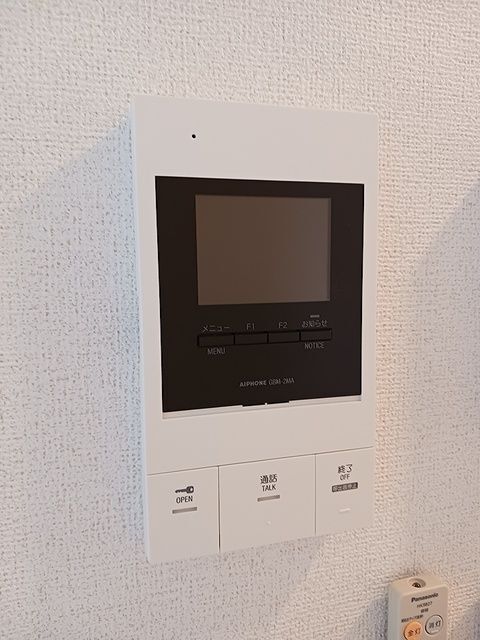 ����10