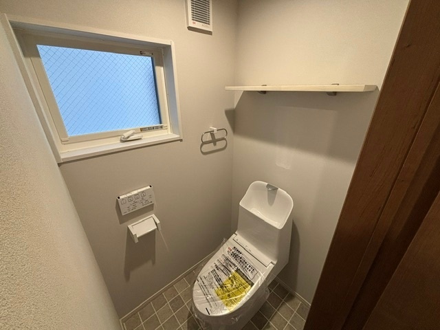 ����5