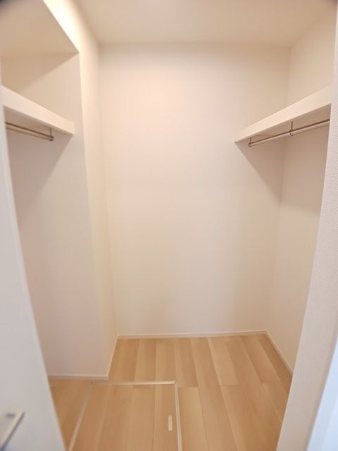 ����7