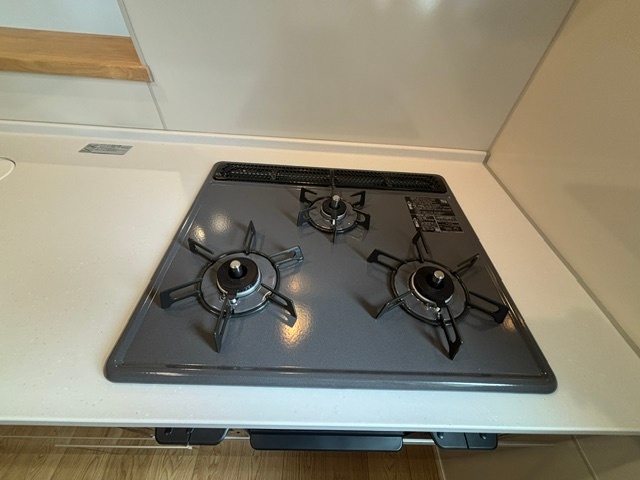 ����20