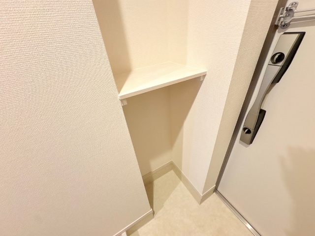 ����20