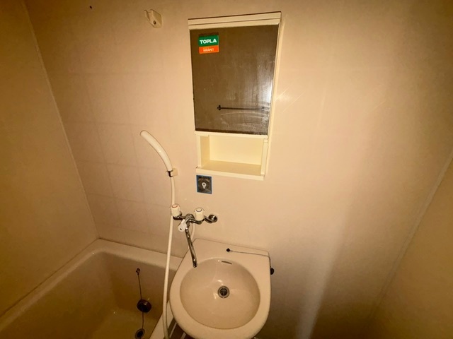 ����6