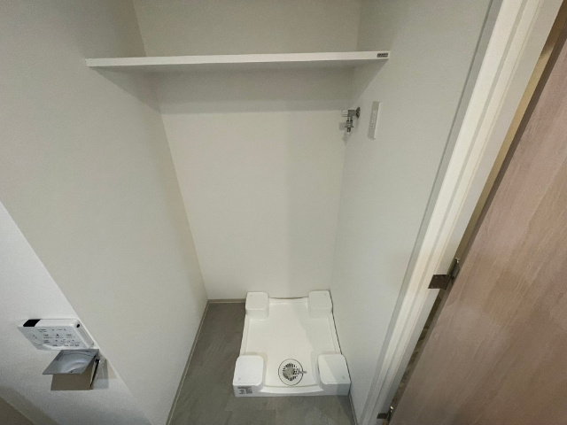 ����11
