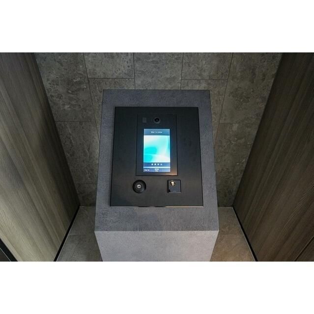 ����11