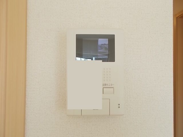 ����10
