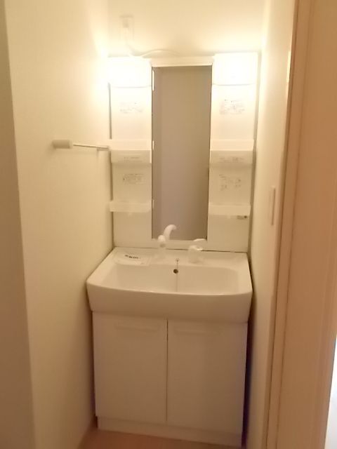 ����6