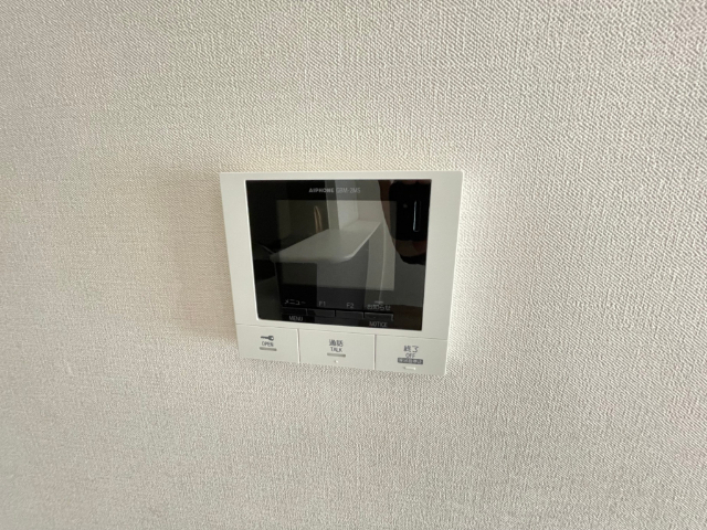 ����11
