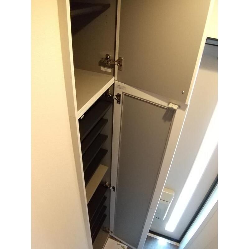 ����6
